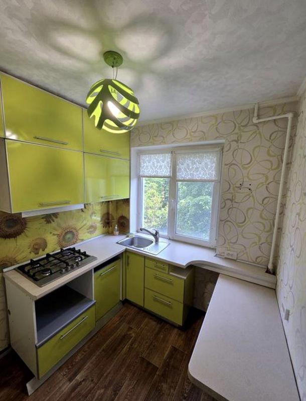 Квартира, 2-кімн., Харьков, 603м/р, Тракторостроителей просп.
