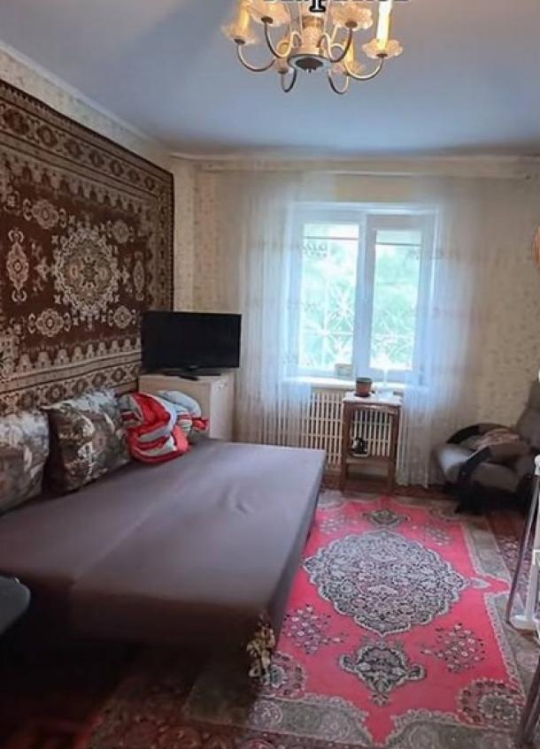 Квартира, 2-кімн., Харьков, 607м/р, Тракторостроителей просп.
