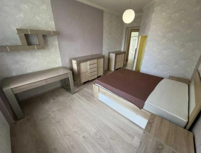 Квартира, 2-кімн., Харьков, Павлово Поле, Науки пр.