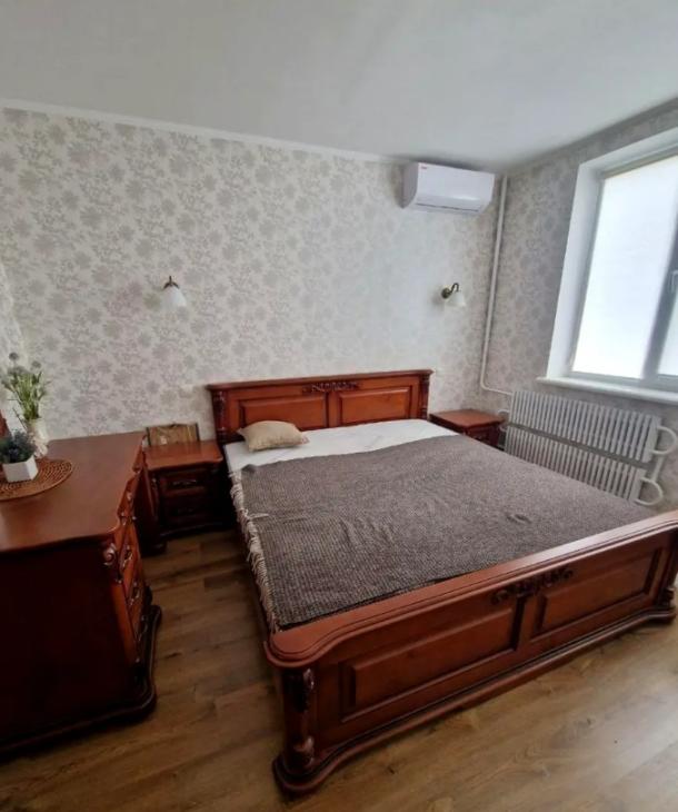 Квартира, 3-кімн., Харьков, 4 Северная Салтовка, Натальи Ужвий