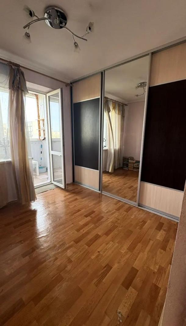 Квартира, 4-кімн., Харьков, Алексеевка, Ахсарова