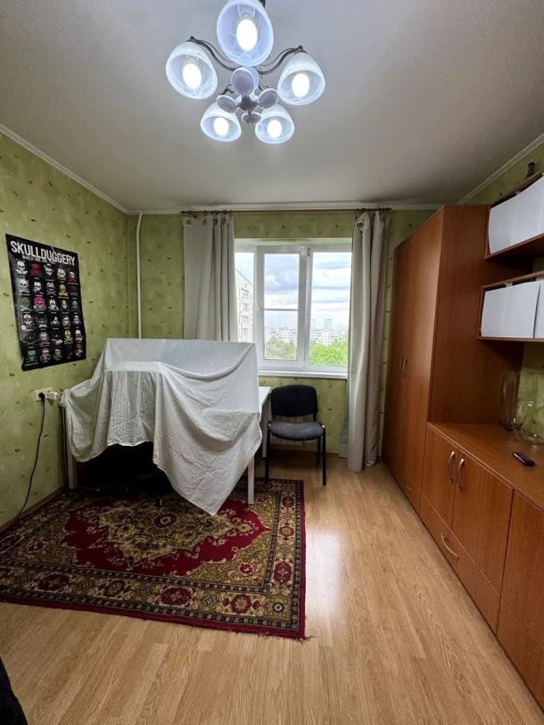 Квартира, 3-кімн., Харьков, 608м/р, Валентиновская
