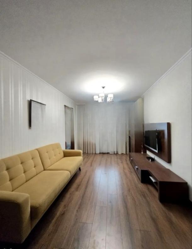 Квартира, 3-кімн., Харьков, 520м/р, Академика Павлова