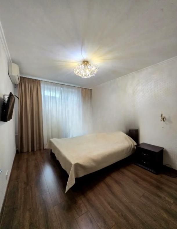 Квартира, 3-кімн., Харьков, 520м/р, Академика Павлова