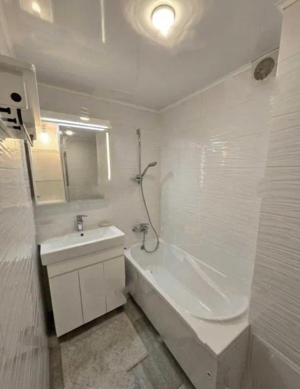 Квартира, 1-кімн., Харьков, Алексеевка, Людвига Свободы пр.