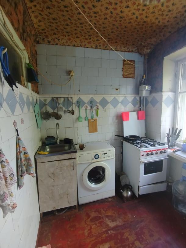 Квартира, 3-кімн., Харьков, Залютино, 1-й Золочевский пер.