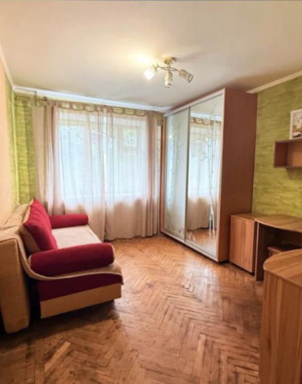 Квартира, 3-кімн., Харьков, Шатиловка, Шатиловская
