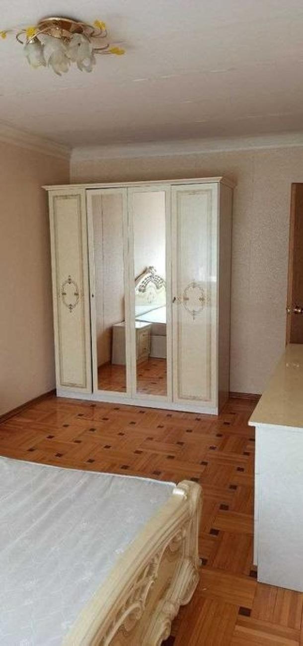 Квартира, 2-кімн., Харьков, Павлово Поле, Науки пр.