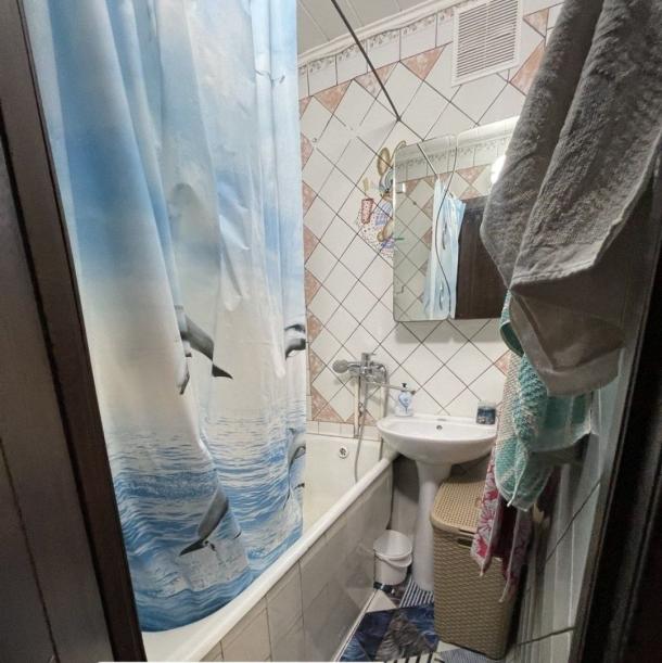 Квартира, 3-кімн., Харьков, 524м/р, Академика Павлова