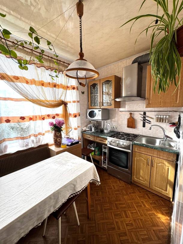Квартира, 3-кімн., Харьков, 524м/р, Бучмы