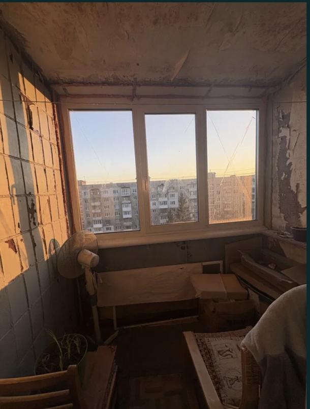 Квартира, 3-кімн., Харьков, Павлово Поле, Старицкого