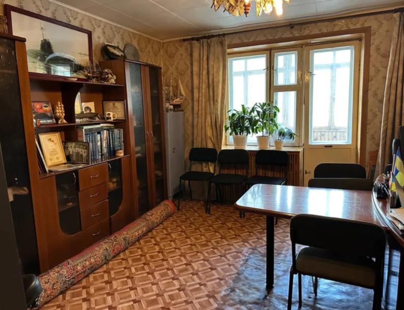 Квартира, 5-кімн., Харьков, Спортивная метро, Братьев Гипиков (Оренбургская)