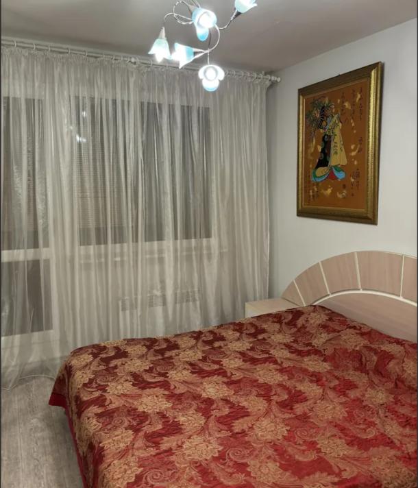 Квартира, 4-кімн., Харьков, Алексеевка, Победы пр.