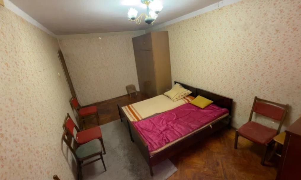 Квартира, 2-кімн., Харьков, 524м/р, Непокоренных (Героев Труда)