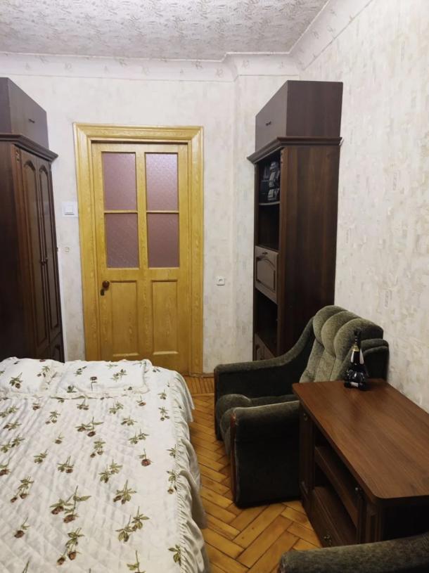 Квартира, 2-кімн., Харьков, Нагорный, Культуры (Калинина, Свердлова, Советская Советский 3 пер.)