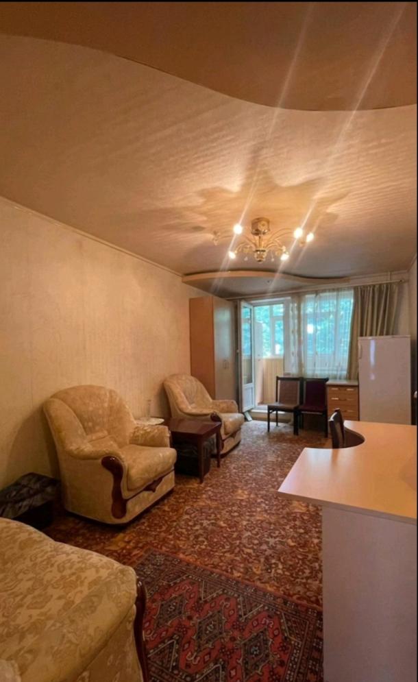 Квартира, 2-кімн., Харьков, 607м/р, Тракторостроителей просп.