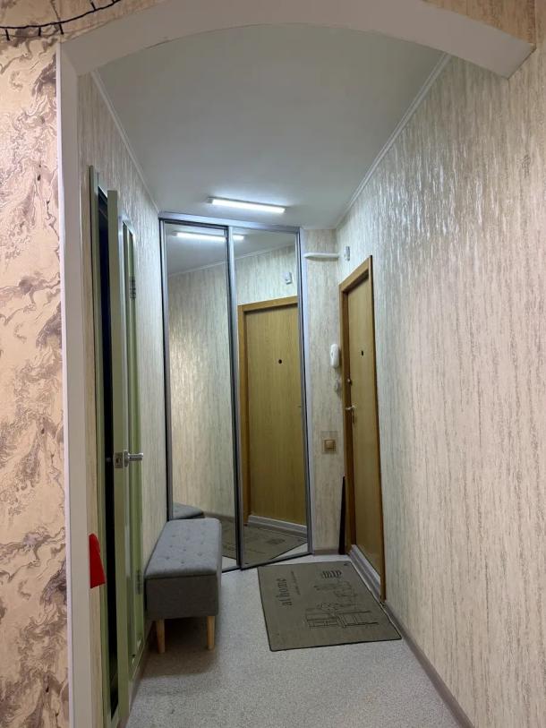 Квартира, 1-кімн., Харьков, 606м/р, Непокоренных (Героев Труда)