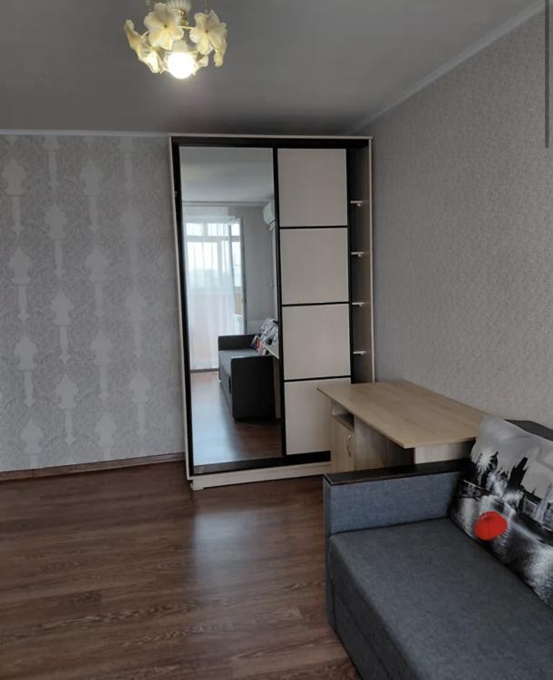 Квартира, 1-кімн., Харьков, 522м/р, Непокоренных (Героев Труда)
