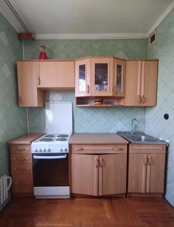 Квартира, 3-кімн., Харьков, 626м/р, Единства (Краснодарская)