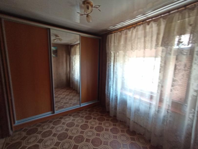 Квартира, 3-кімн., Подворки, Харьковский район, Куряжанская