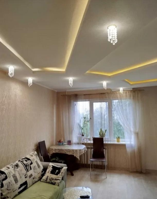 Квартира, 3-кімн., Харьков, 608м/р, Академика Павлова
