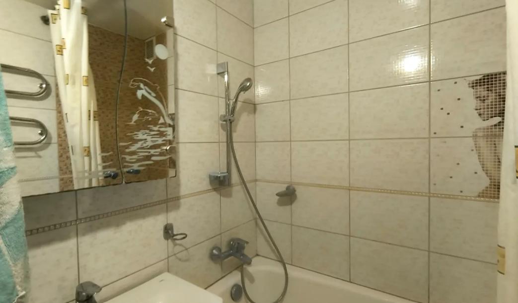 Квартира, 3-кімн., Харьков, 535Ам/р, Валентиновская