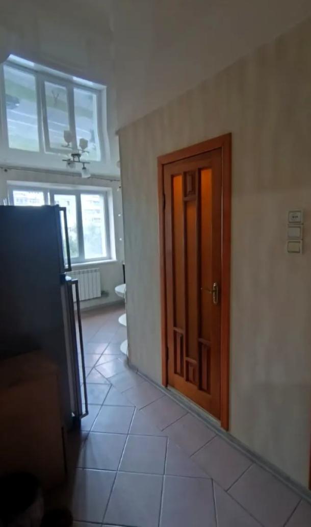 Квартира, 3-кімн., Харьков, 535Ам/р, Валентиновская