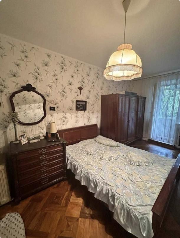 Квартира, 3-кімн., Харьков, Холодная Гора, Полтавский Шлях