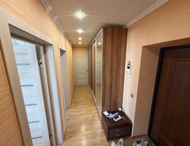 Квартира, 2-кімн., Харьков, Завод Малышева метро, Героев Харькова пр-т