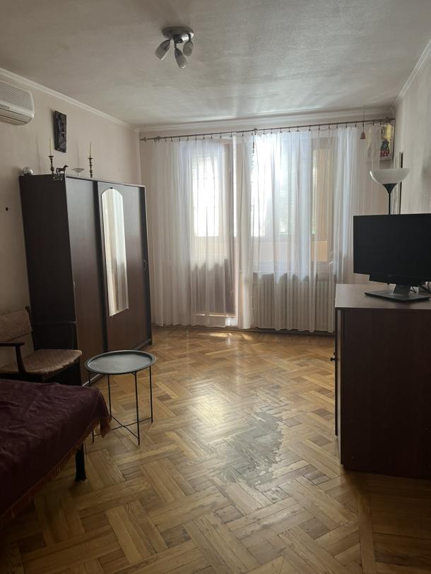 Квартира, 3-кімн., Харьков, 603м/р, Тракторостроителей просп.