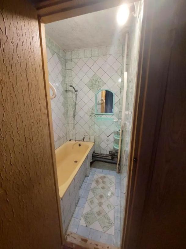 Квартира, 3-кімн., Харьков, 533м/р, Тракторостроителей просп.