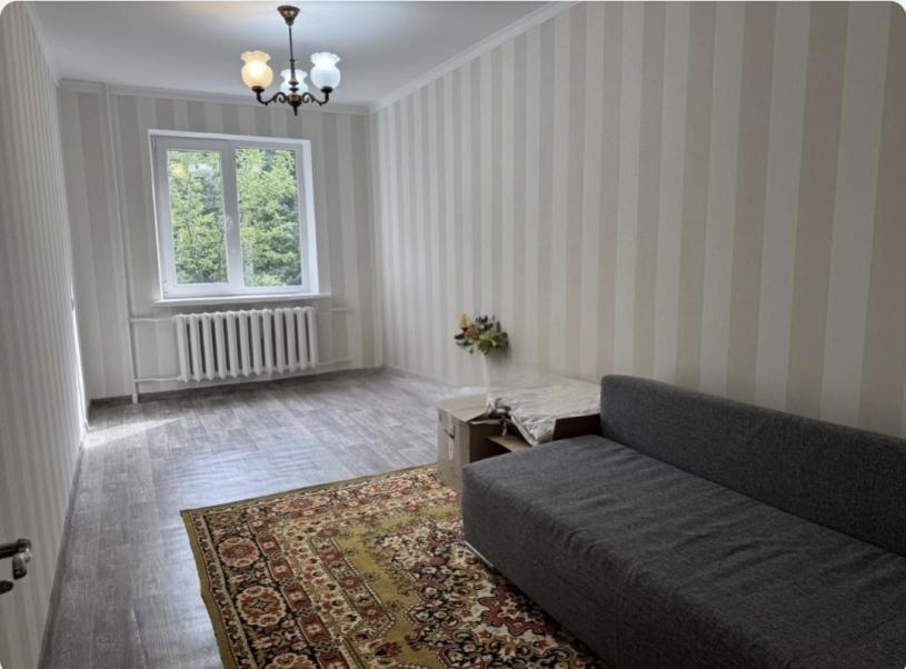 Квартира, 2-кімн., Харьков, 608м/р, Непокоренных (Героев Труда)