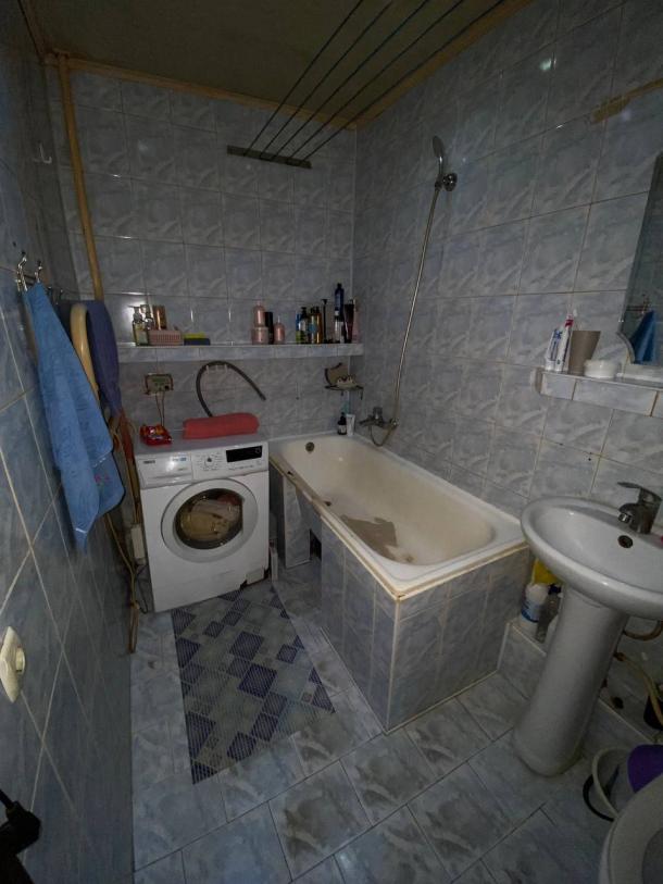 Квартира, 3-кімн., Харьков, 8 хлебзавод, Балканская