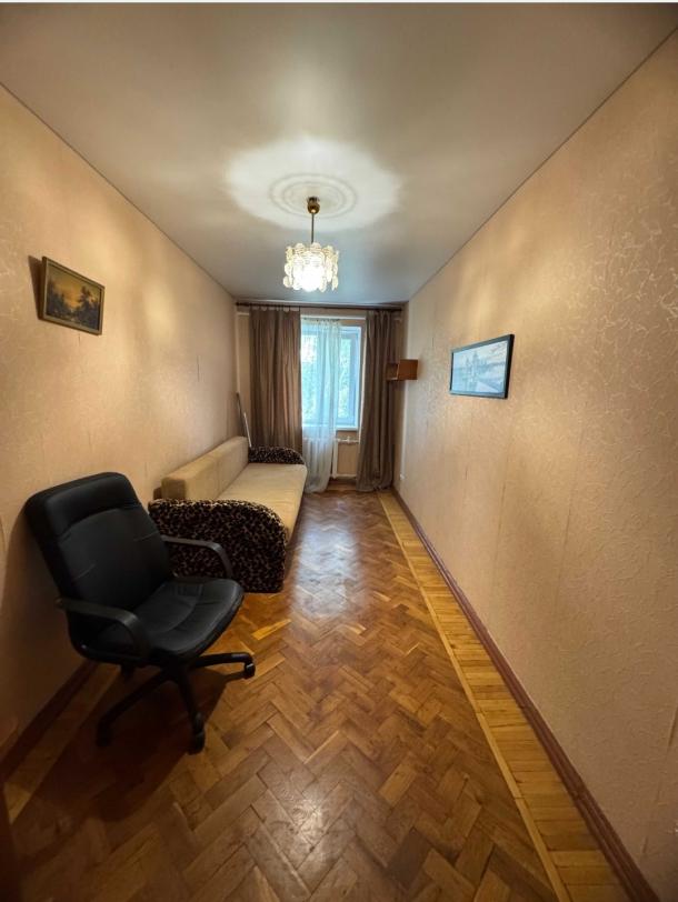 Квартира, 3-кімн., Харьков, Павлово Поле, Клочковская