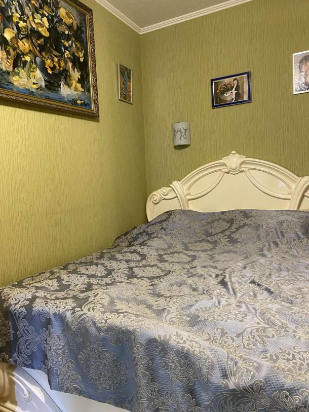 Квартира, 2-кімн., Харьков, 607м/р, Непокоренных (Героев Труда)