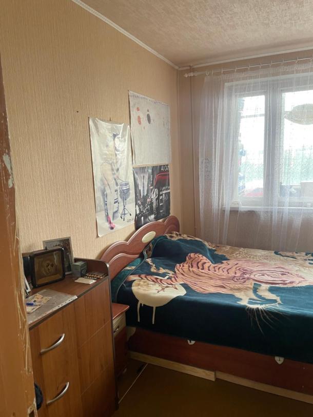 Квартира, 4-кімн., Харьков, 606м/р, Валентиновская