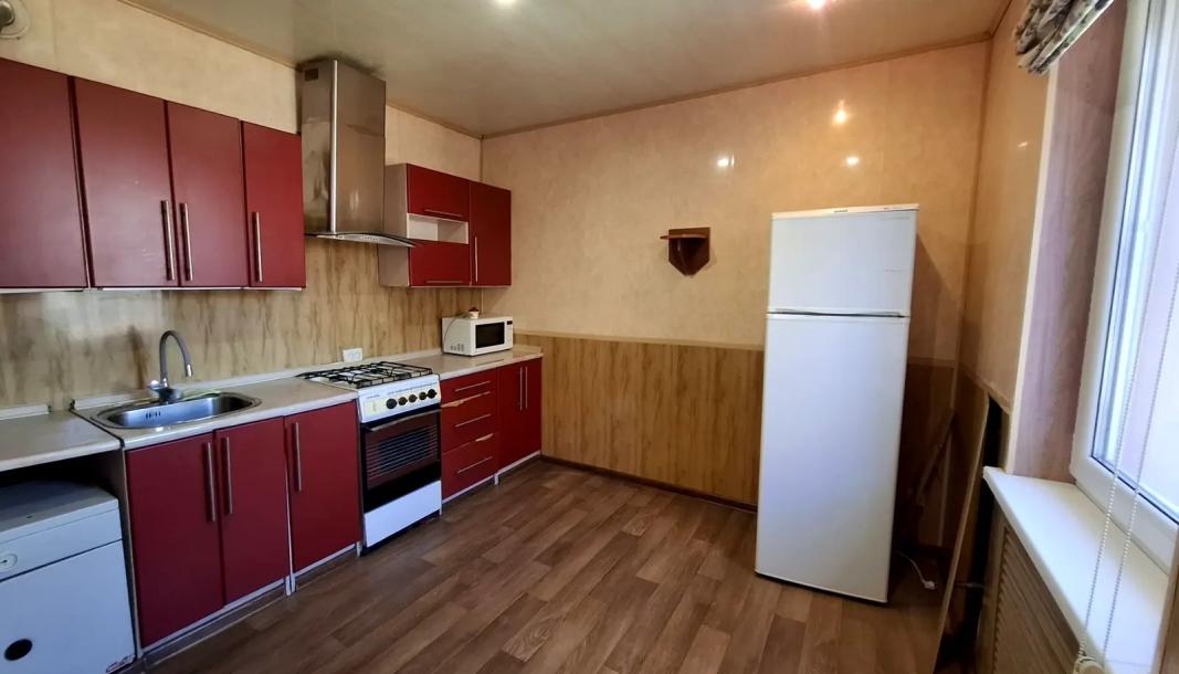 Квартира, 1-кімн., Харьков, Южный Вокзал, Малогончаровская