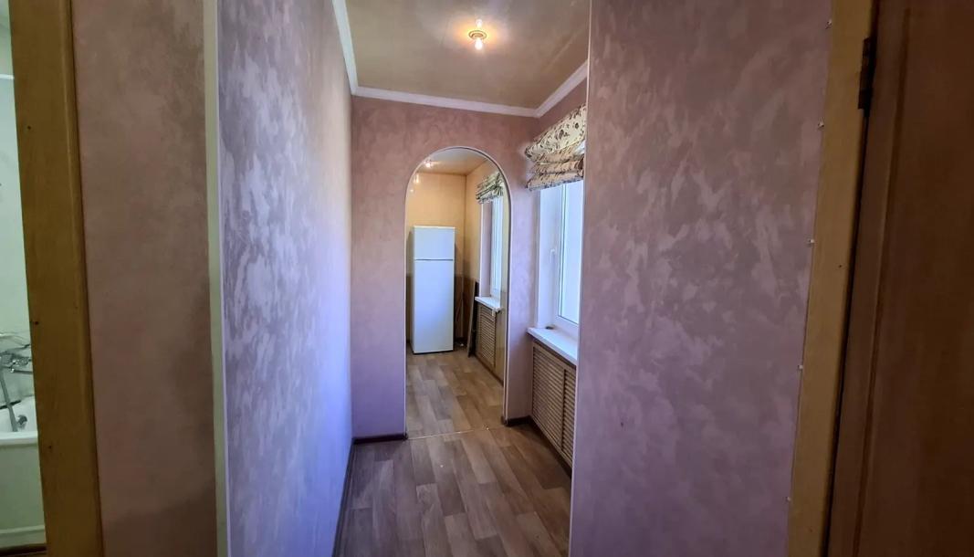 Квартира, 1-кімн., Харьков, Южный Вокзал, Малогончаровская