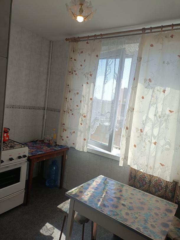 Квартира, 2-кімн., Харьков, 607м/р, Непокоренных (Героев Труда)