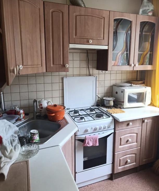 Квартира, 2-кімн., Харьков, 606м/р, Тракторостроителей просп.