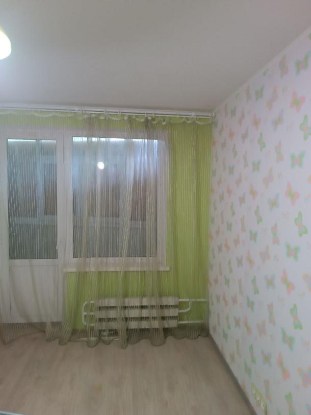 Квартира, 3-кімн., Харьков, 524м/р, Академика Павлова