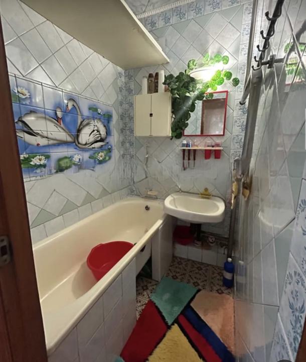 Квартира, 3-кімн., Харьков, 522м/р, Непокоренных (Героев Труда)