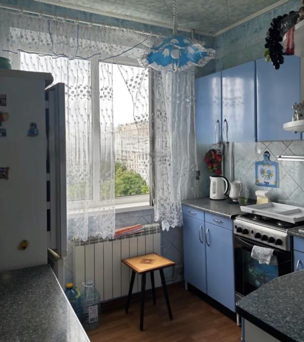 Квартира, 3-кімн., Харьков, 522м/р, Непокоренных (Героев Труда)