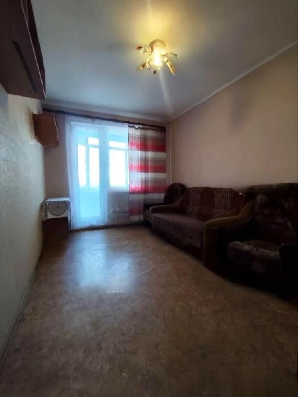 Квартира, 3-кімн., Харьков, 533м/р, Тракторостроителей просп.