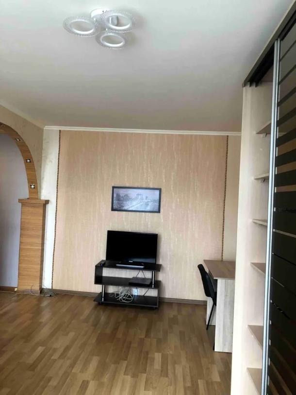 Квартира, 1-кімн., Харьков, 522м/р, Валентиновская