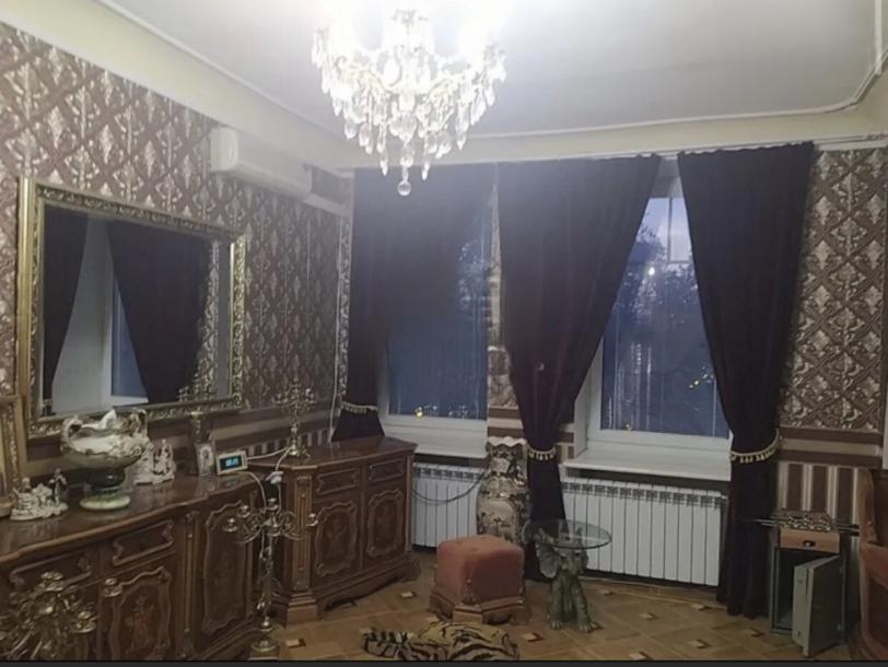 Квартира, 5-кімн., Харьков, Центр, Сумская