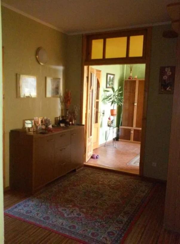 Квартира, 4-кімн., Харьков, Рогань жилмассив, Луи Пастера