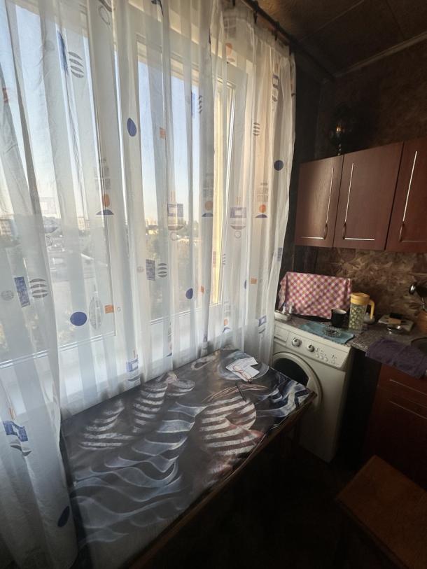 Квартира, 3-кімн., Харьков, 531м/р, Непокоренных (Героев Труда)