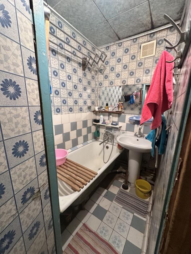 Квартира, 3-кімн., Харьков, 531м/р, Непокоренных (Героев Труда)