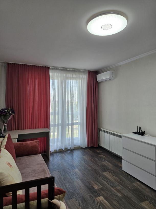 Квартира, 1-кімн., Харьков, 607м/р, Тракторостроителей просп.